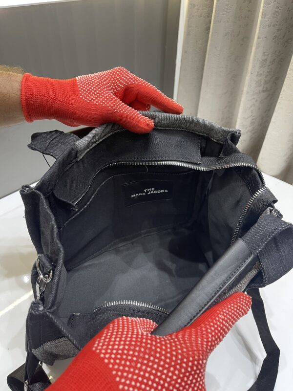 MARC JACOBS TOTE BAG - Image 2