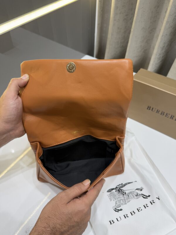 BURBERRY HANDBAG - Image 3