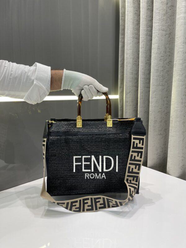 FENDI TOTEBAG