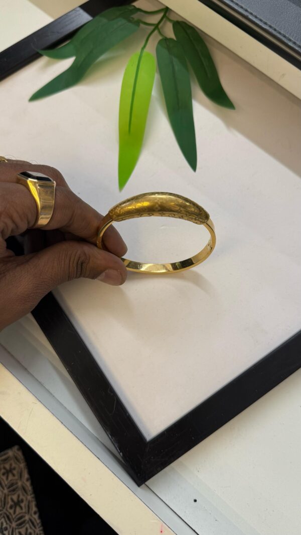 Bracelet
