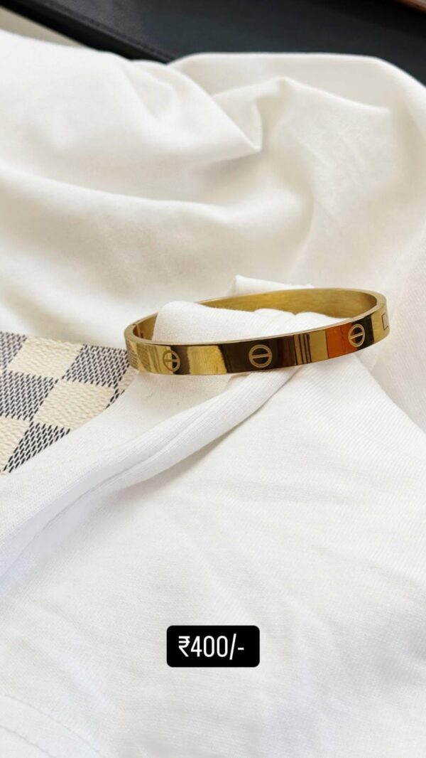 Bracelate