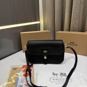 COACH SLING BAG
